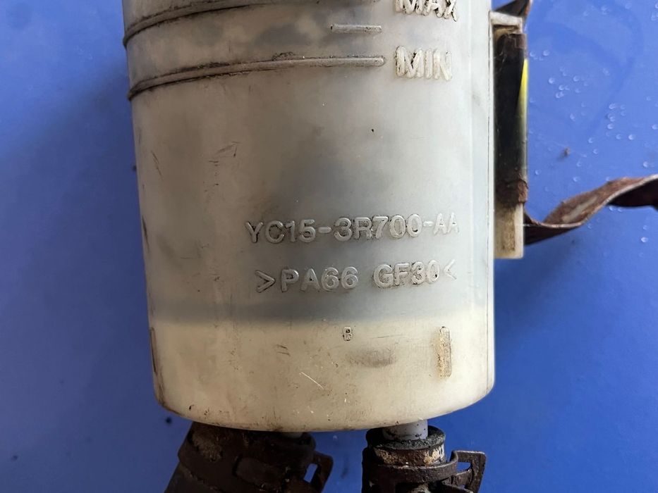 Казанче Хидравлична Течност Форд Транзит -YC15-3R700-AA
