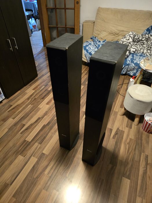 Vând boxe podea Beng