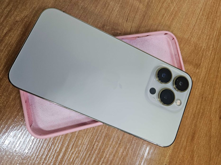 Продам iPhone 13 pro