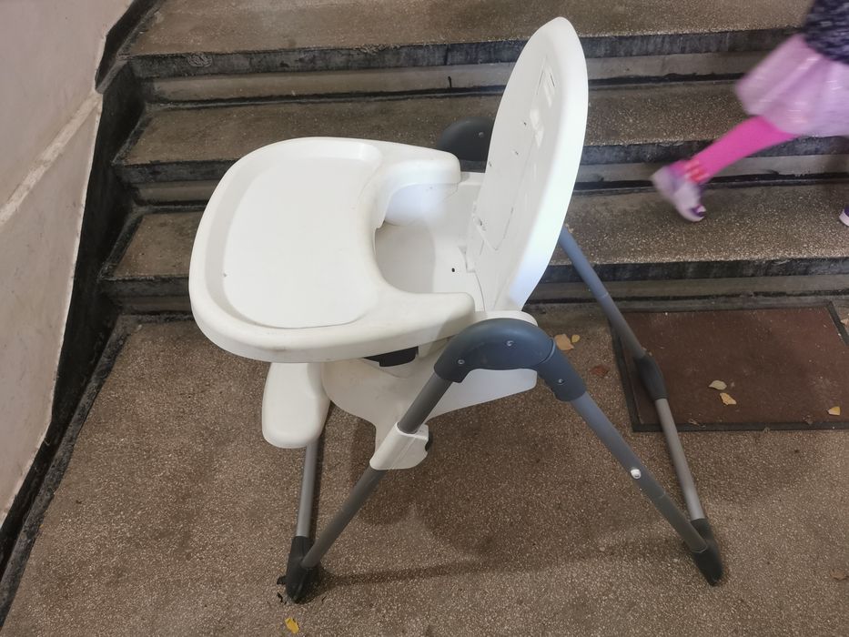 Scaun de masă bebe cu reglare inaltime. Nu mai Dețin husa