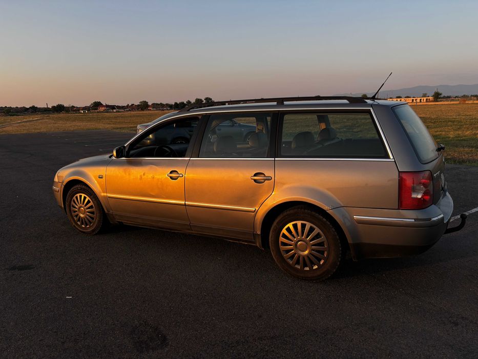 Vând Volkswagen Passat B5.5 1.9TDI