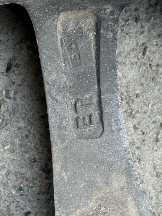 Продам диск 16 5*112