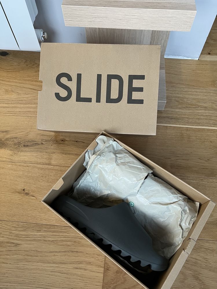 Adidas yeezy slide