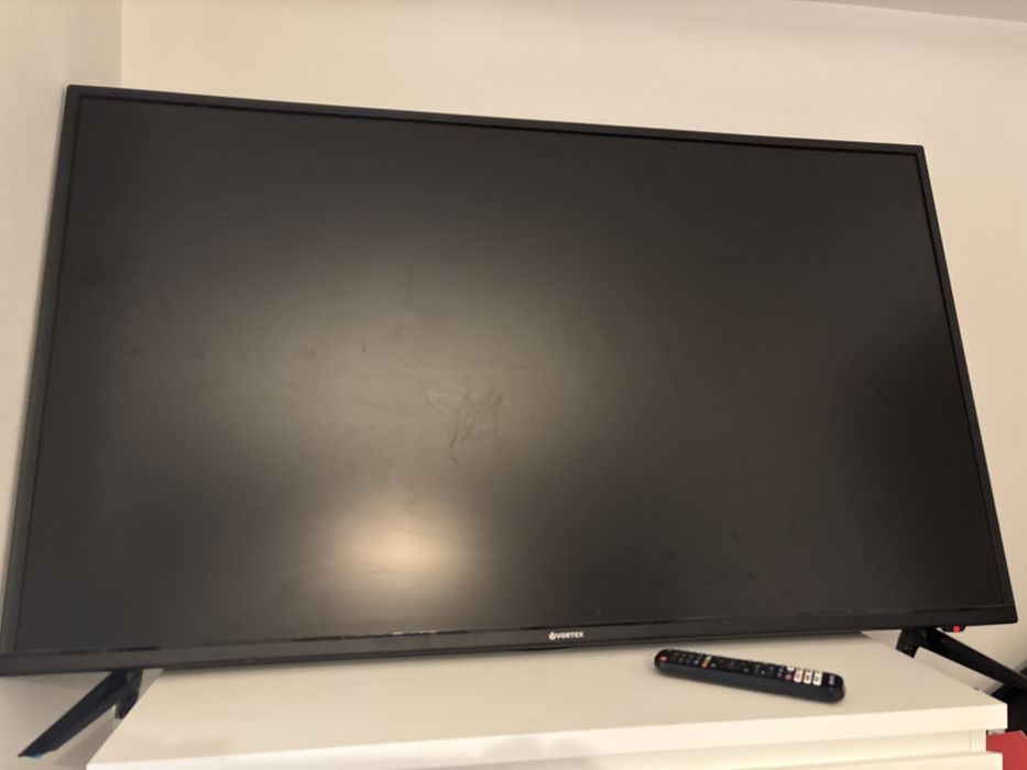 Televizor Vortex diagonala 128cm
