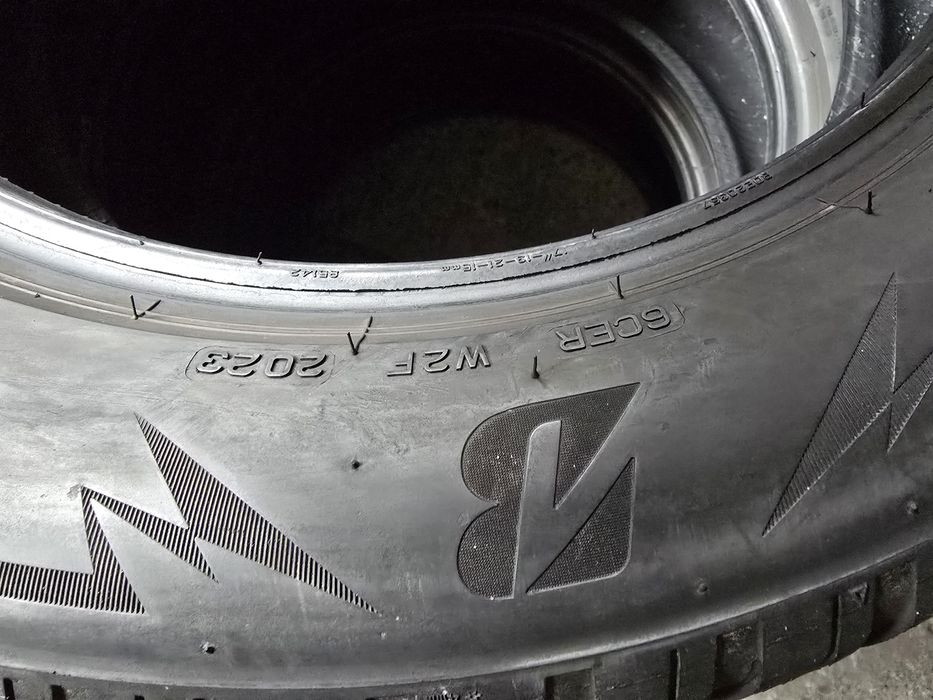 Bridgestone 215/60 R17 96H MS iarnă