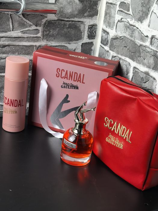 Дамски комплект парфюм и дезодорант