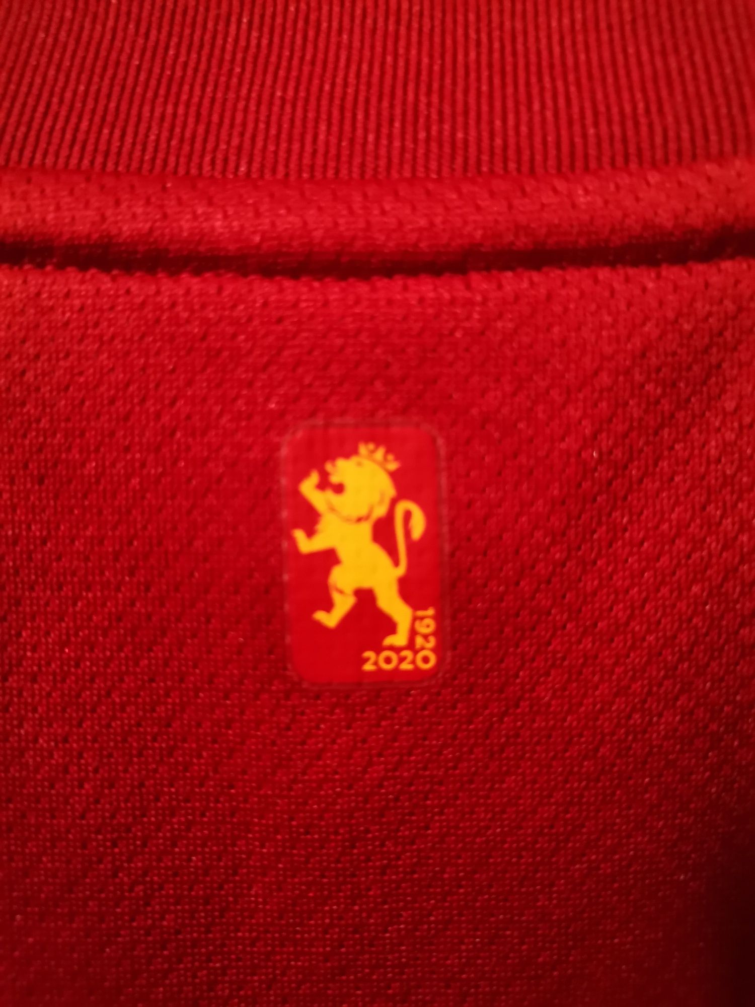 Vând tricou fotbal original Adidas Spania