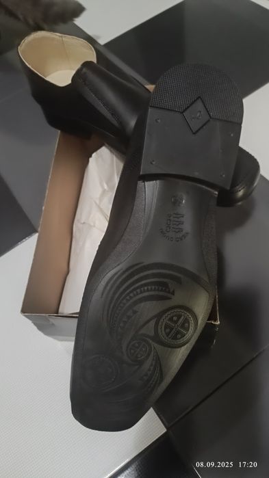 мъжки черни обувки