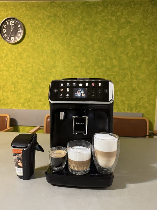 Aparat de cafea boabe /expresor automat Philips Latte Go 5500