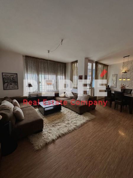 Дава се под наем Двустаен апартамент в Бургас, Славейков - 97 кв.м за 510 € - Снимка #1