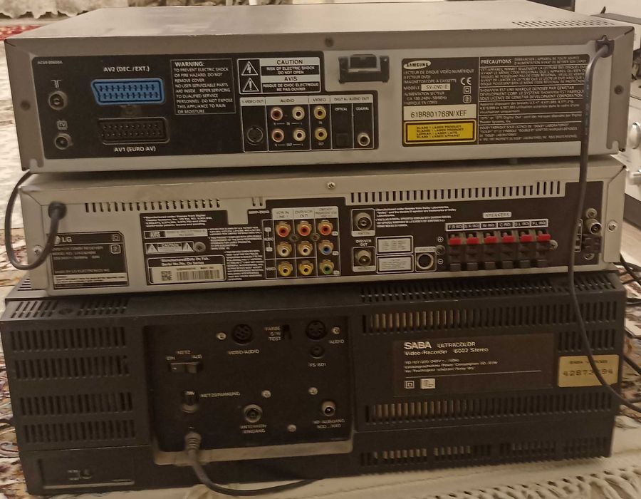 Видеомагнитофон  Samsung,+SABA+LJ