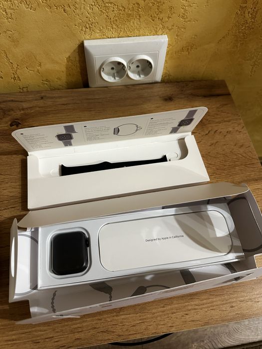 Apple Watch 10 Space Grey 46mm