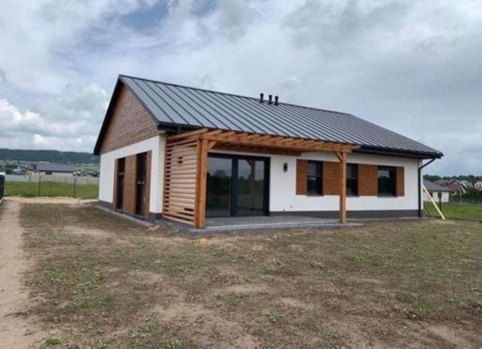 Case pe structura metalica