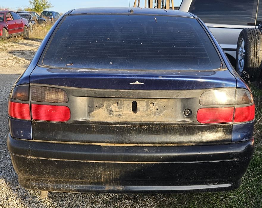 Рено Лагуна 1 1.8 90кс на части Renault Laguna 1 1.8 90 na chasti