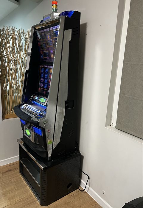 Игрална слот машина Gamopolis Aurora