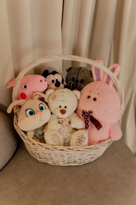 Корзина из игрушек