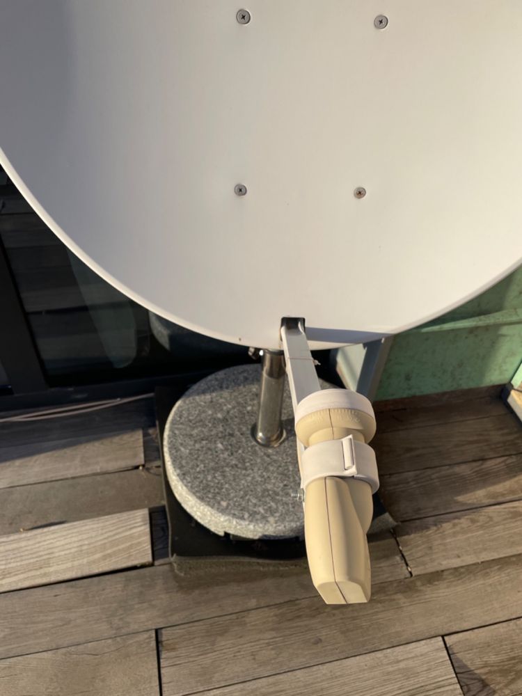 Antena de Satellit parabolica