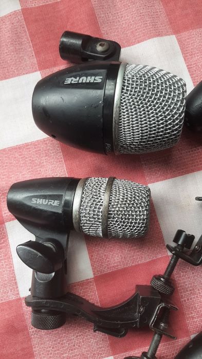 Микроони за барабани SHURE с държачи