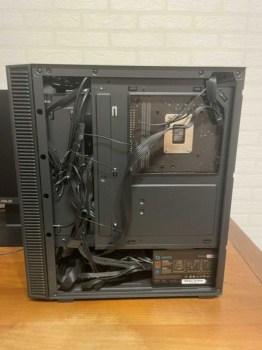 SamuraiTech – Service Reparatii PC / Laptop & Console în Oradea