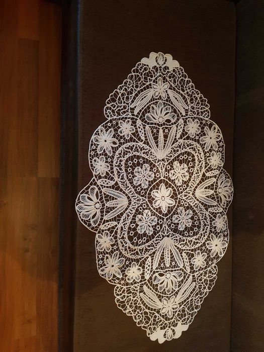 Vand fata de masamanual lucrata