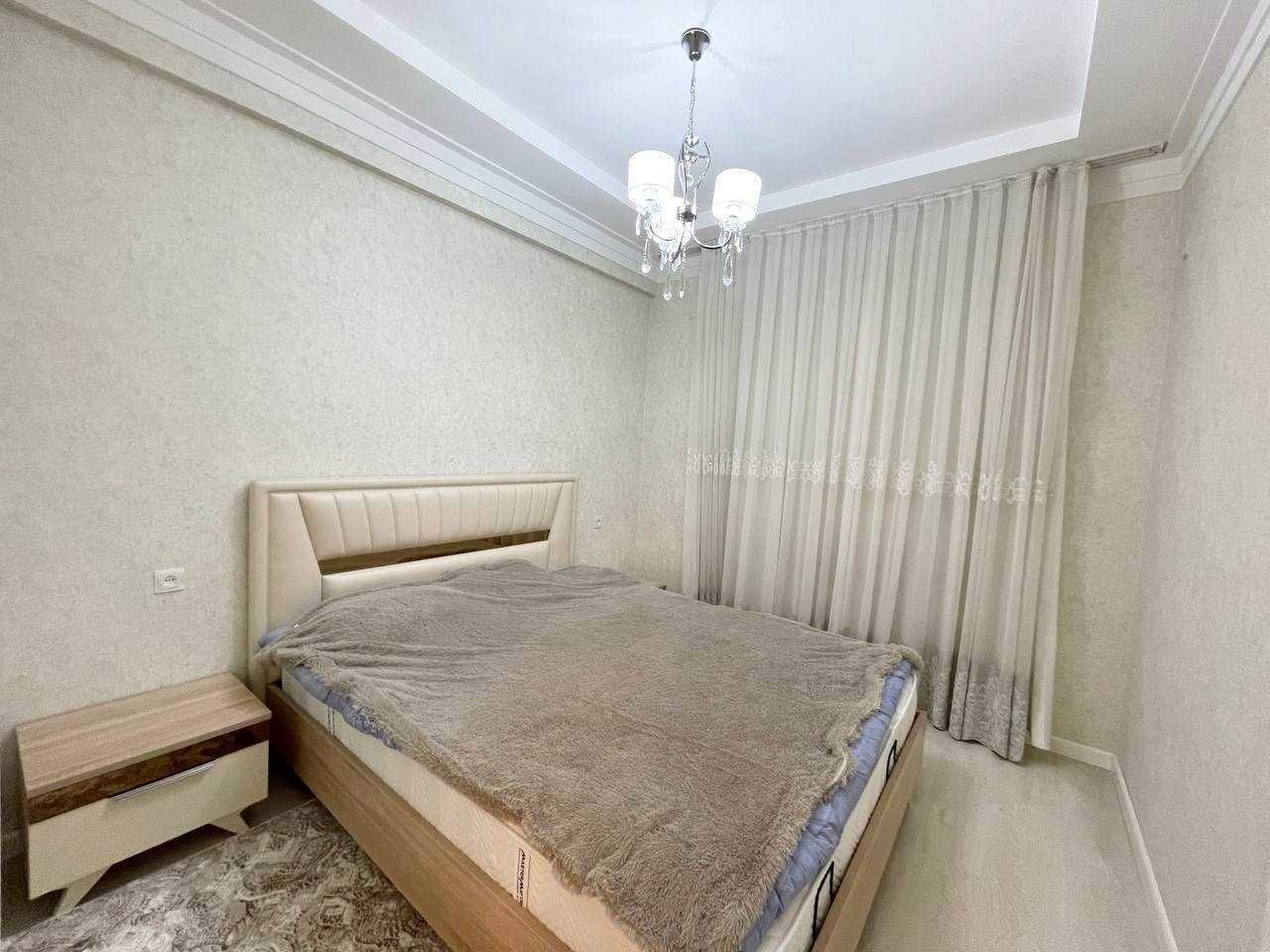 Новостройка,ул.Нукус,ГорГАИ Глинка,3-комн,2/5,90 м²,евроремонт,меб/тех