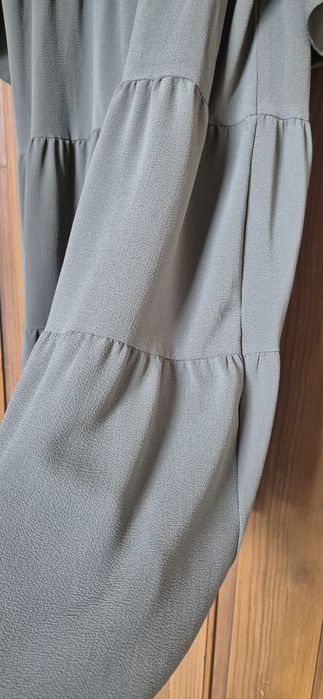 Спортно-елегантна рокля Sisley