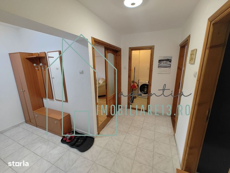 De vanzare apartament 3 camere cu garaj, zona pietii, Sebes, Alba 75mp
