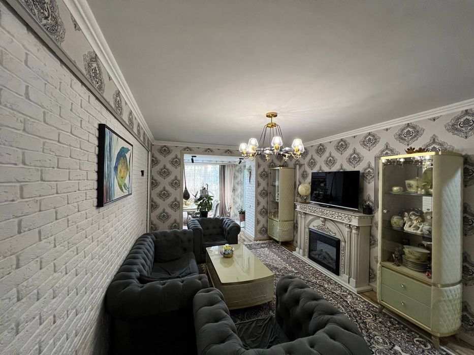 Продаётся Квартира 3в4/4/4 на Ц-2 Алайский Ор-р 17 школа