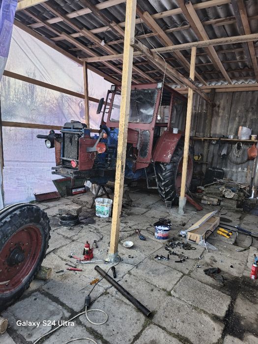 Reparații tractoare