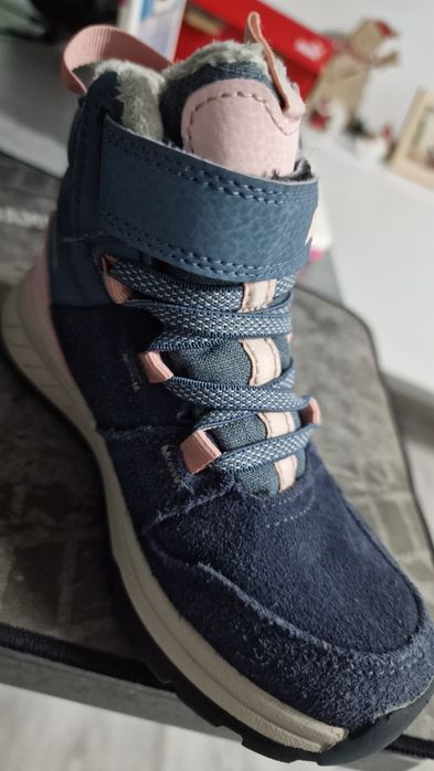 Ghete fetite decathlon sh500 roz