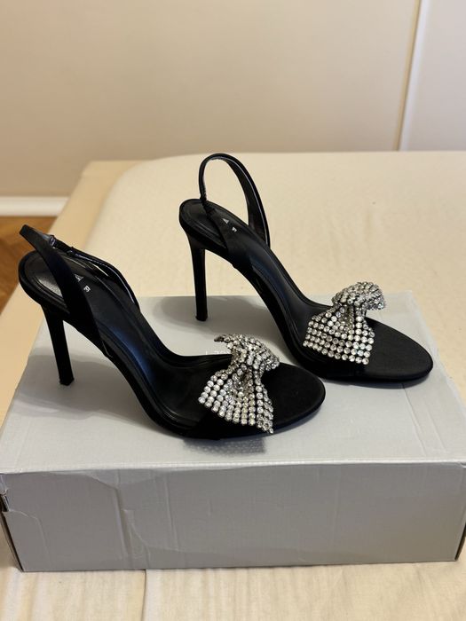Sandale negre Zara