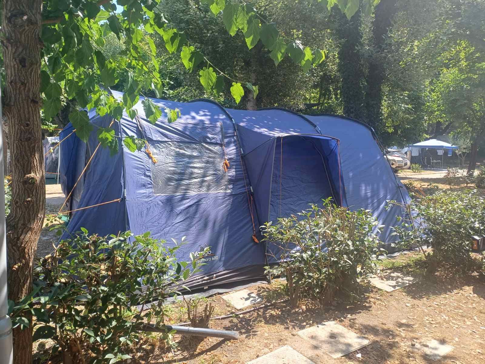 Продавам палатка Vango samara 600