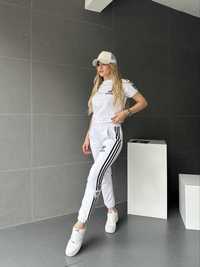 Compleuri dama Adidas