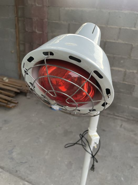 Лампа инфракрасная косметологическая