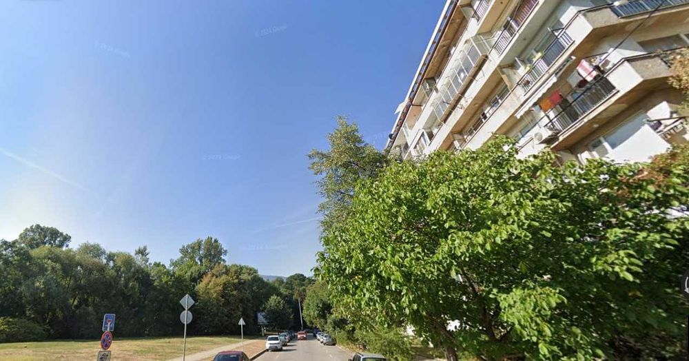 Продава се Тристаен апартамент в София, Иван Вазов - 85 кв.м за 4353 €/кв.м - Снимка #3