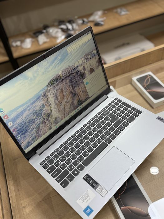 Lenovo IdeaPad Intel N4500 03У8GB SSD512GB X64