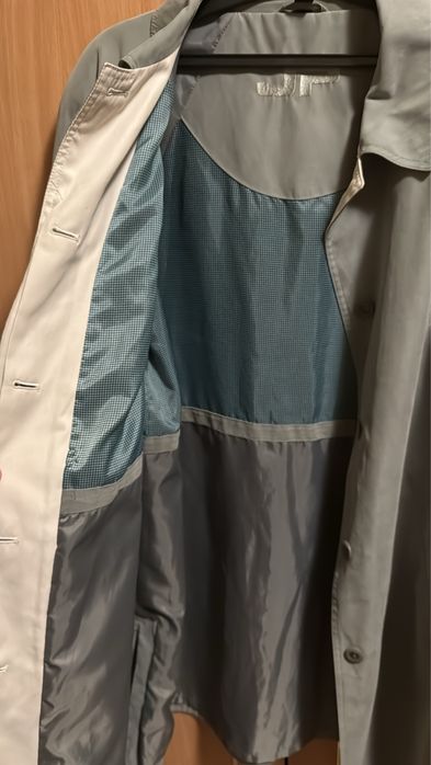 Jachetă damă EU 44, material pufos tip velur.