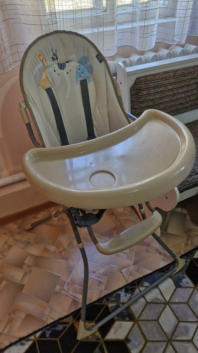 Продам стульчик для кормления