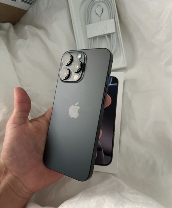 Iphone 16 pro max black samarqand