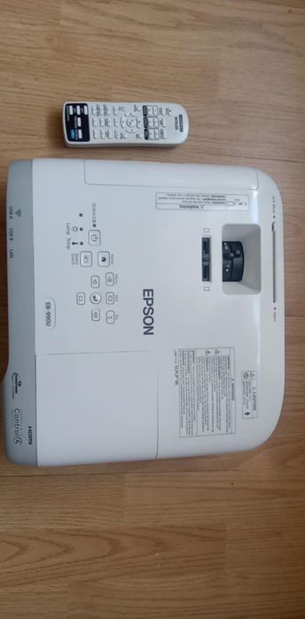 Video proiector EPSON EB990U