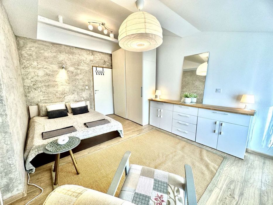 Три стаен Мансарден апартамент-кв. Оборище