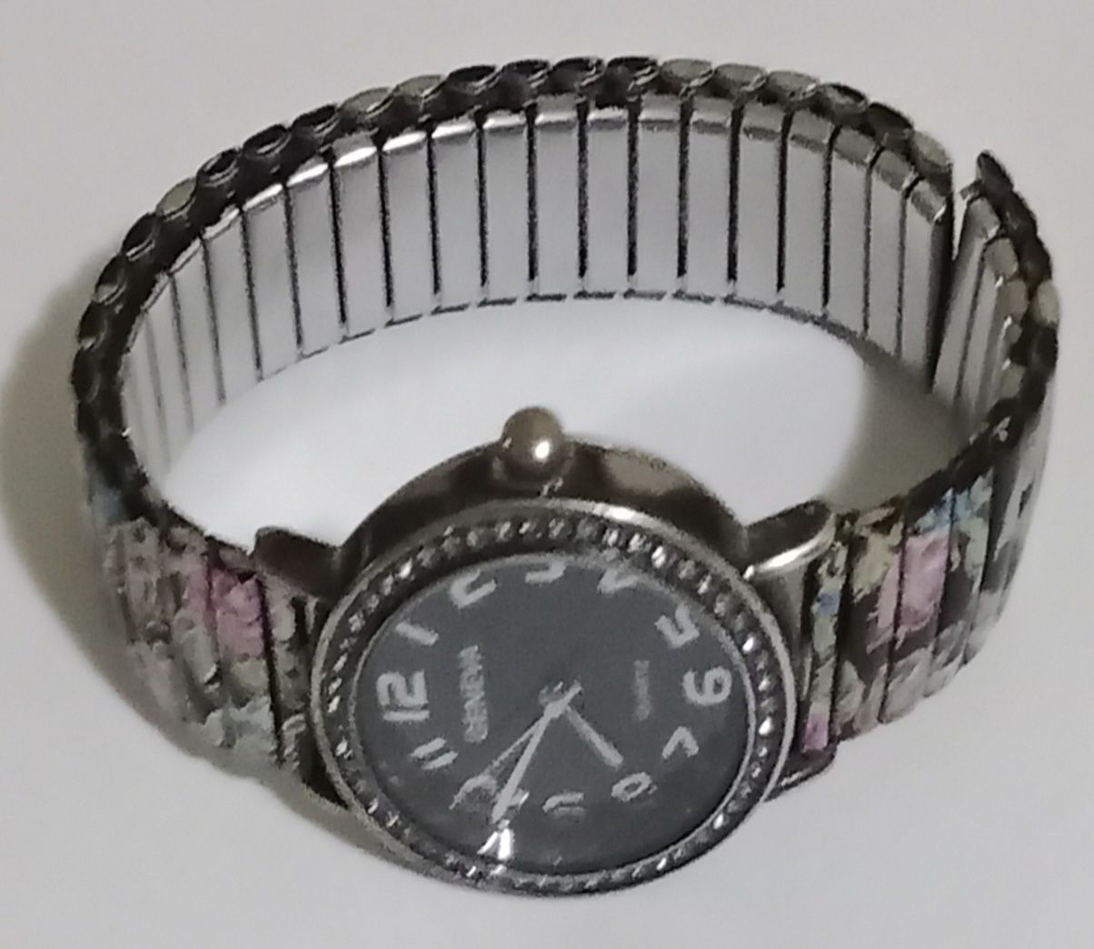 Наручные часы Geneva, бренд Япония