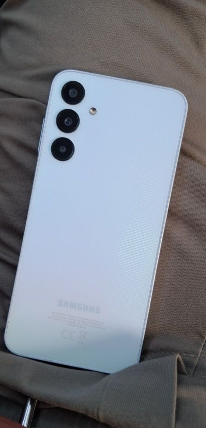 Samsung a25 5G 8/128
