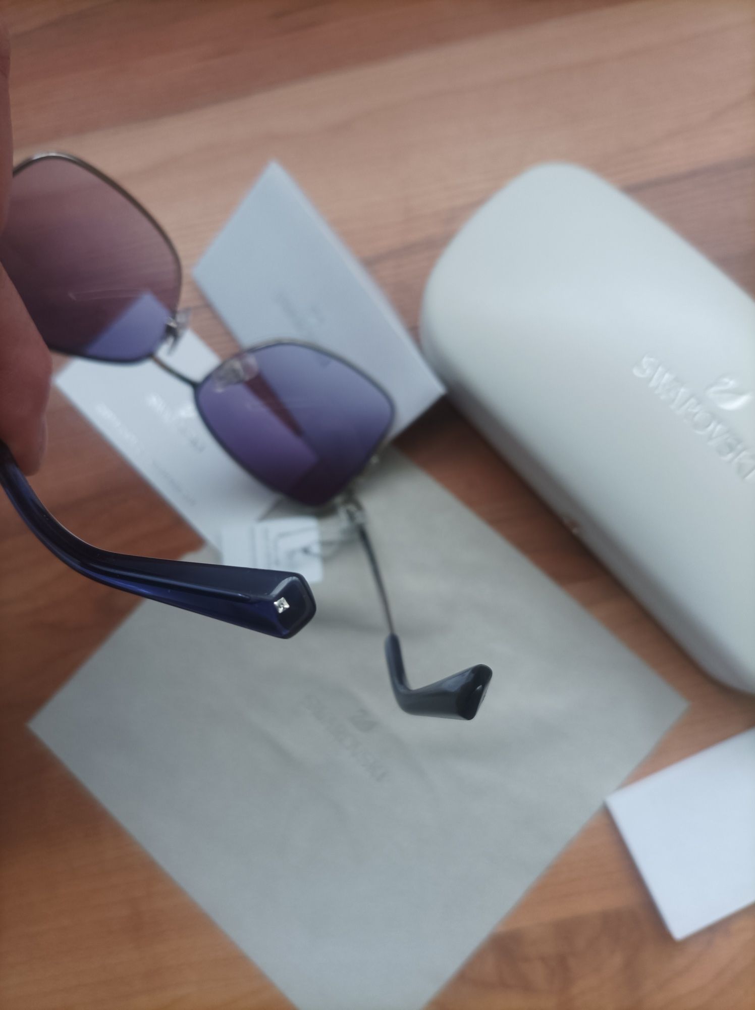 Swarovski нови оригинални слънчеви очила