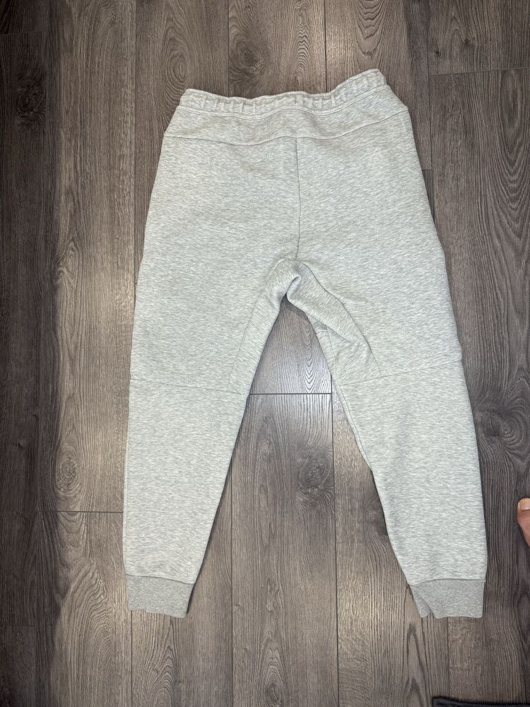 Nike tech fleece