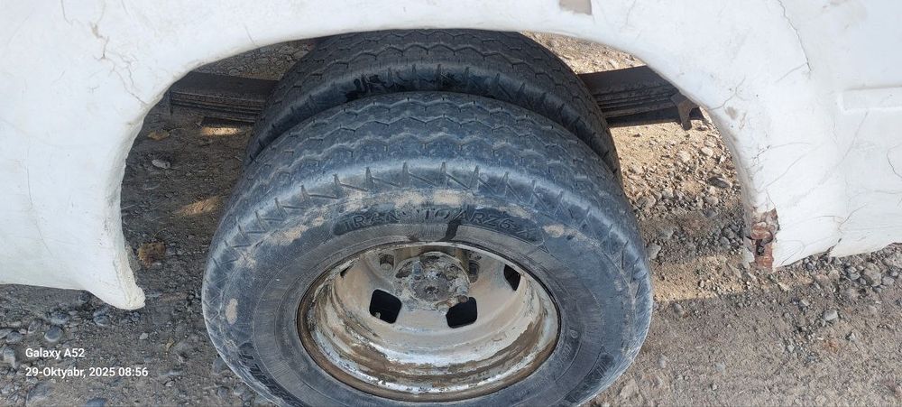 Mashina sotiladi holati zoʻr moshina