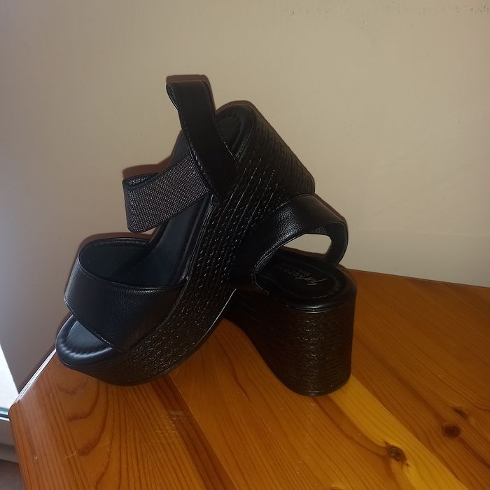 Дамски обувки нови