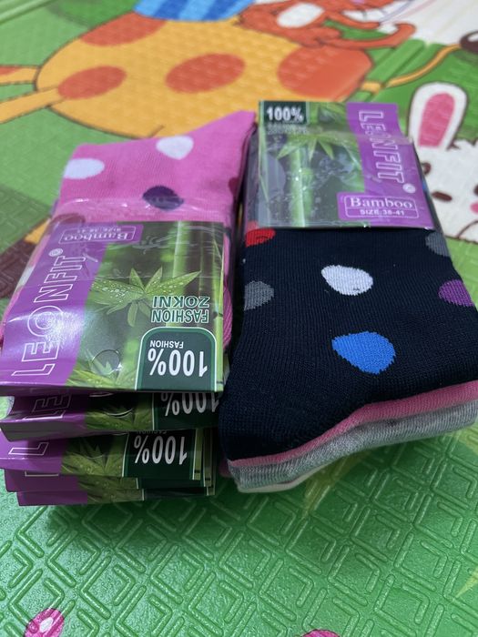 Дамски и мъжки чорапи, меки и топли.