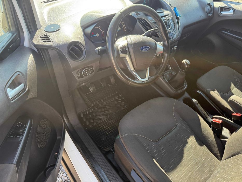 Ford transit conect 2016