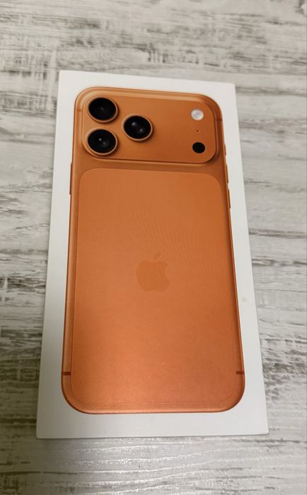 НАЛИЧЕН Iphone 17 Pro Max 256GB Orange ГАРАНЦИЯ